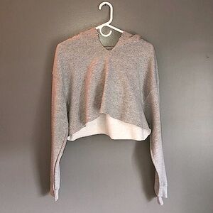 Gildan cropped grey hoodie
